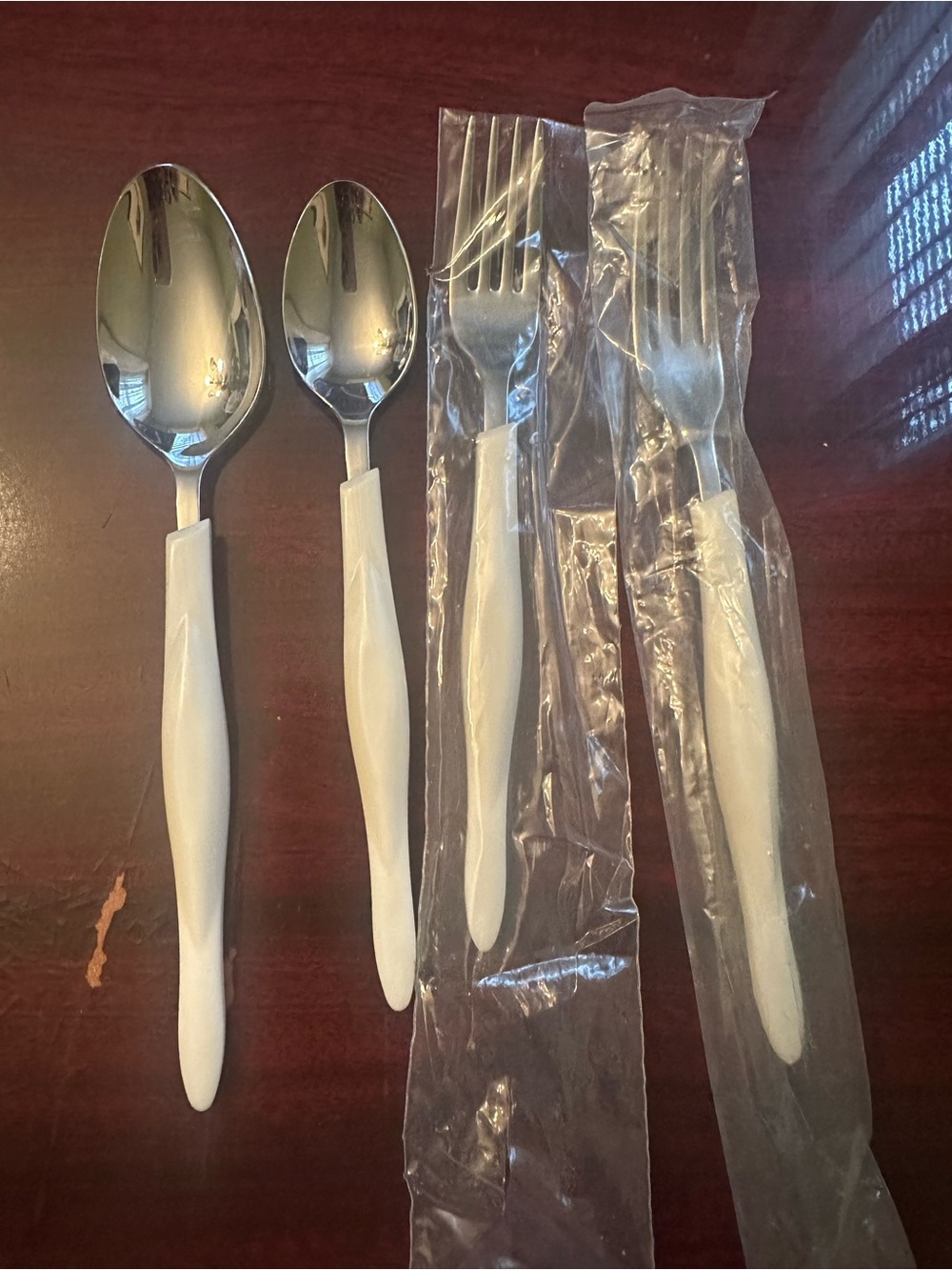 Cutco White Handle Stainless Steel 4-Piece Flatware Set - Picture 2 of 6